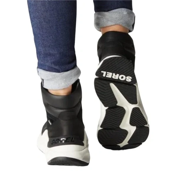 SOREL Kinetic RNEGD Conquest Waterproof Sneaker Black/White Size 6.5 - Picture 2 of 9